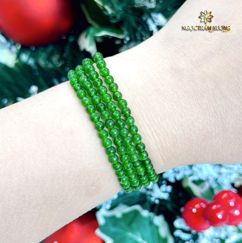 Chuỗi đeo tay đá Diopside 4 li tự nhiên