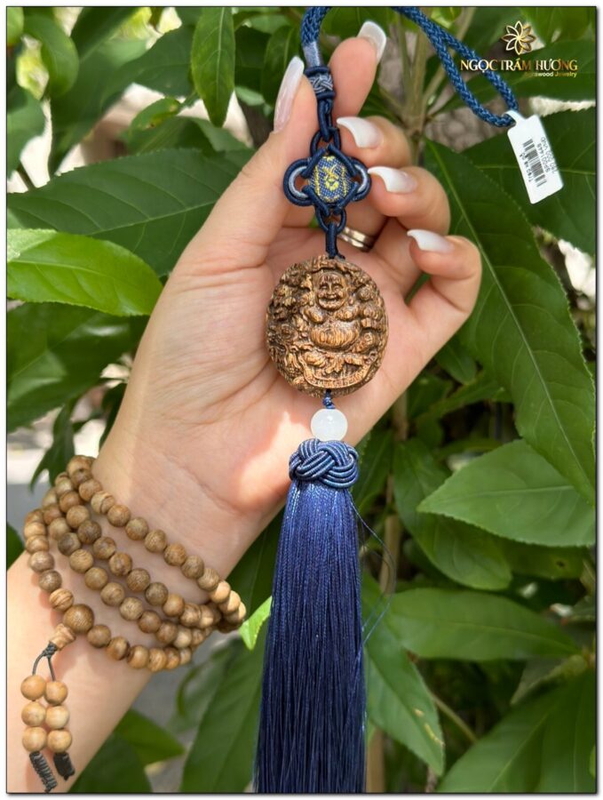 Khánh treo xe gỗ trầm hương phong thủy – Tịnh Agarwood