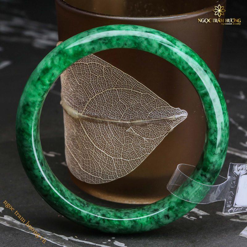 Vòng tay ngọc sơn thủy