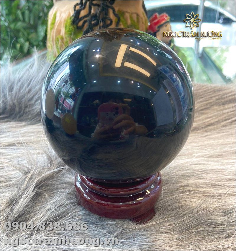 Quả cầu đá đen phong thủy (loại to) – Tịnh Agarwood