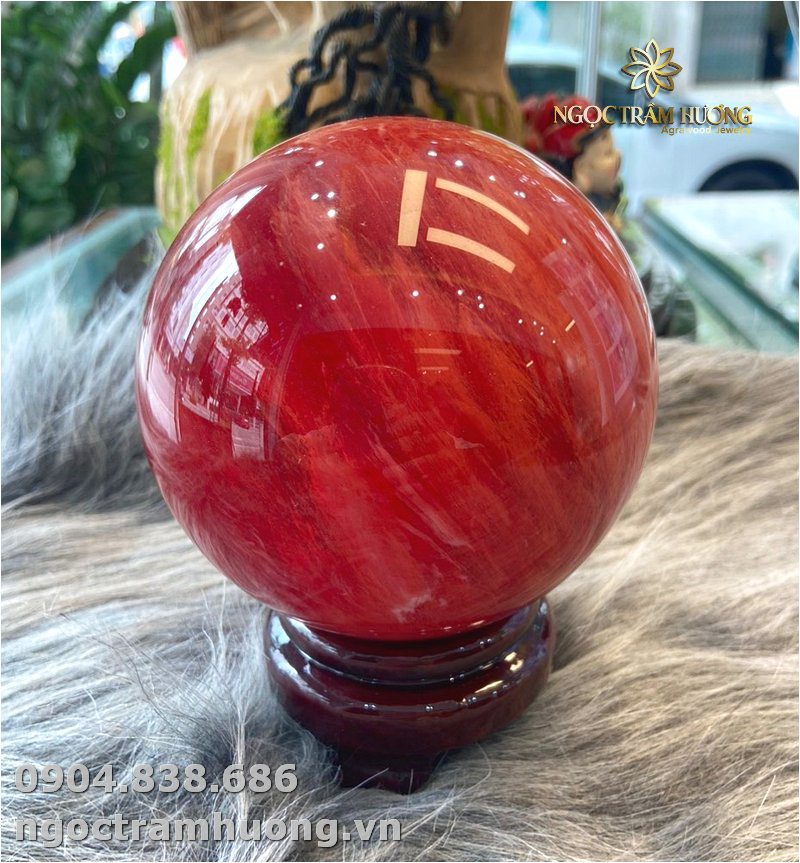 Quả cầu đá đỏ phong thủy (loại to)