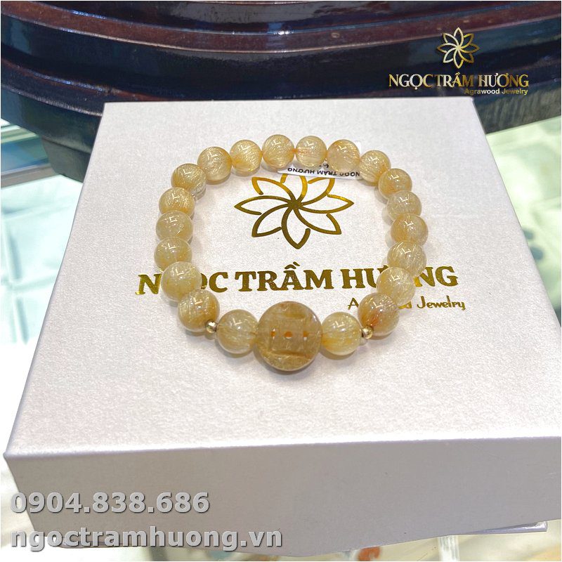 Vòng tay thạch anh tóc vàng 8 li mix charm (2)