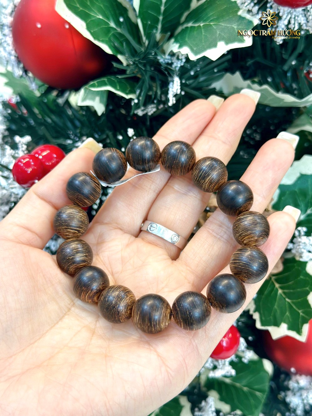 Vòng trầm sánh ngang14 li (1)