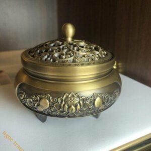 Lư đốt trầm bằng đồng hoạ tiết hoa sen