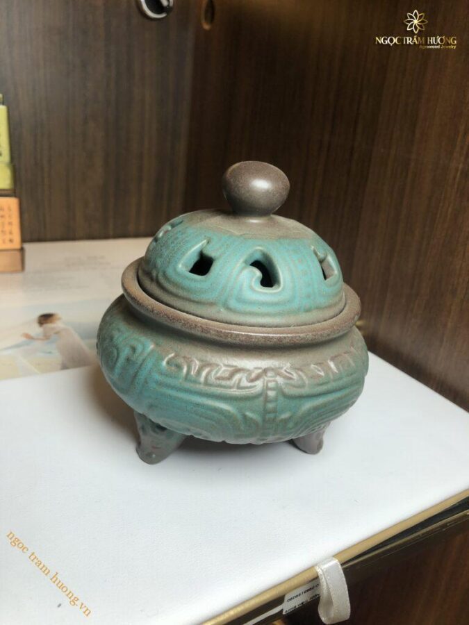 Lư xông trầm bằng gốm cao cấp