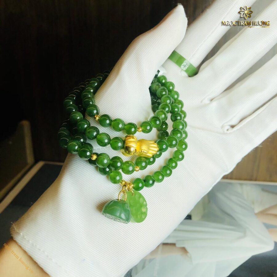 Chuỗi Ngọc Bích 6mm quấn tay 4 vòng mix charm vàng và cẩm thạch Chuỗi Ngọc Bích 6mm quấn tay 4 vòng mix charm vàng và cẩm thạch