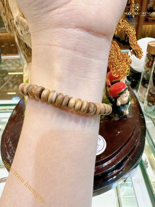 Vòng tay trầm hương tự nhiên Malaysia – Tịnh Agarwood