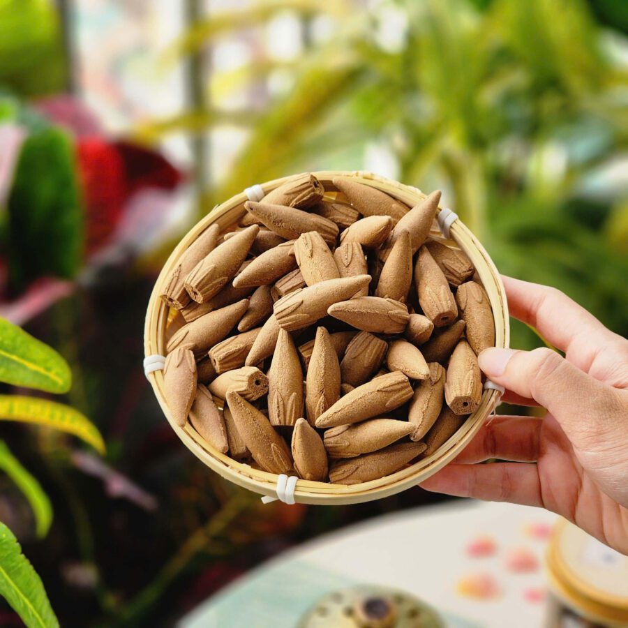 Nụ trầm hương là gì? Cách dùng, cách chọn và lưu ý khi đốt – Tịnh Agarwood