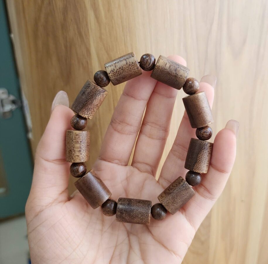 Vòng trầm Tốc Quảng Nam đốt trúc 12 li – Tịnh Agarwood